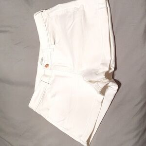 Women's Old Navy white denim shorts in size 10